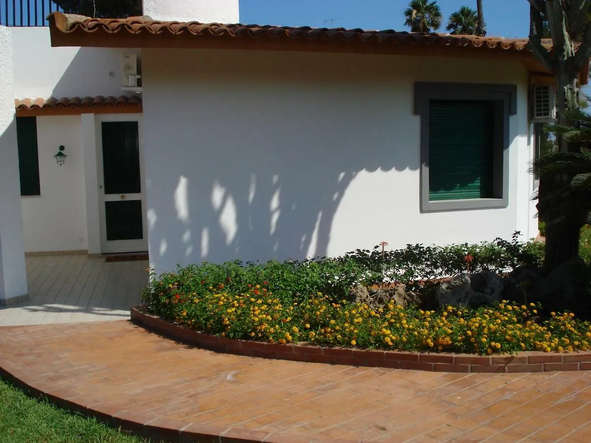 Villa La Bussola Fontane Bianche
